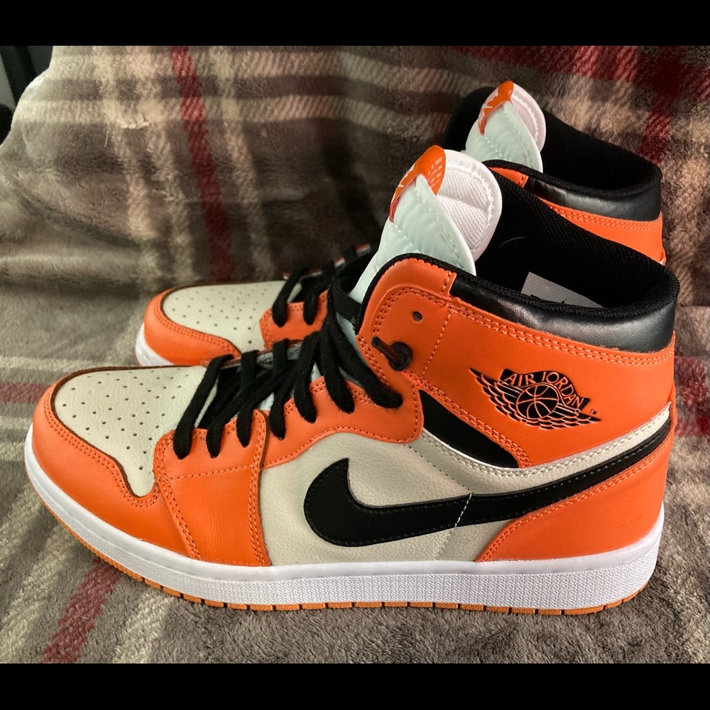 Nike air Jordan 1s in excellent condition.